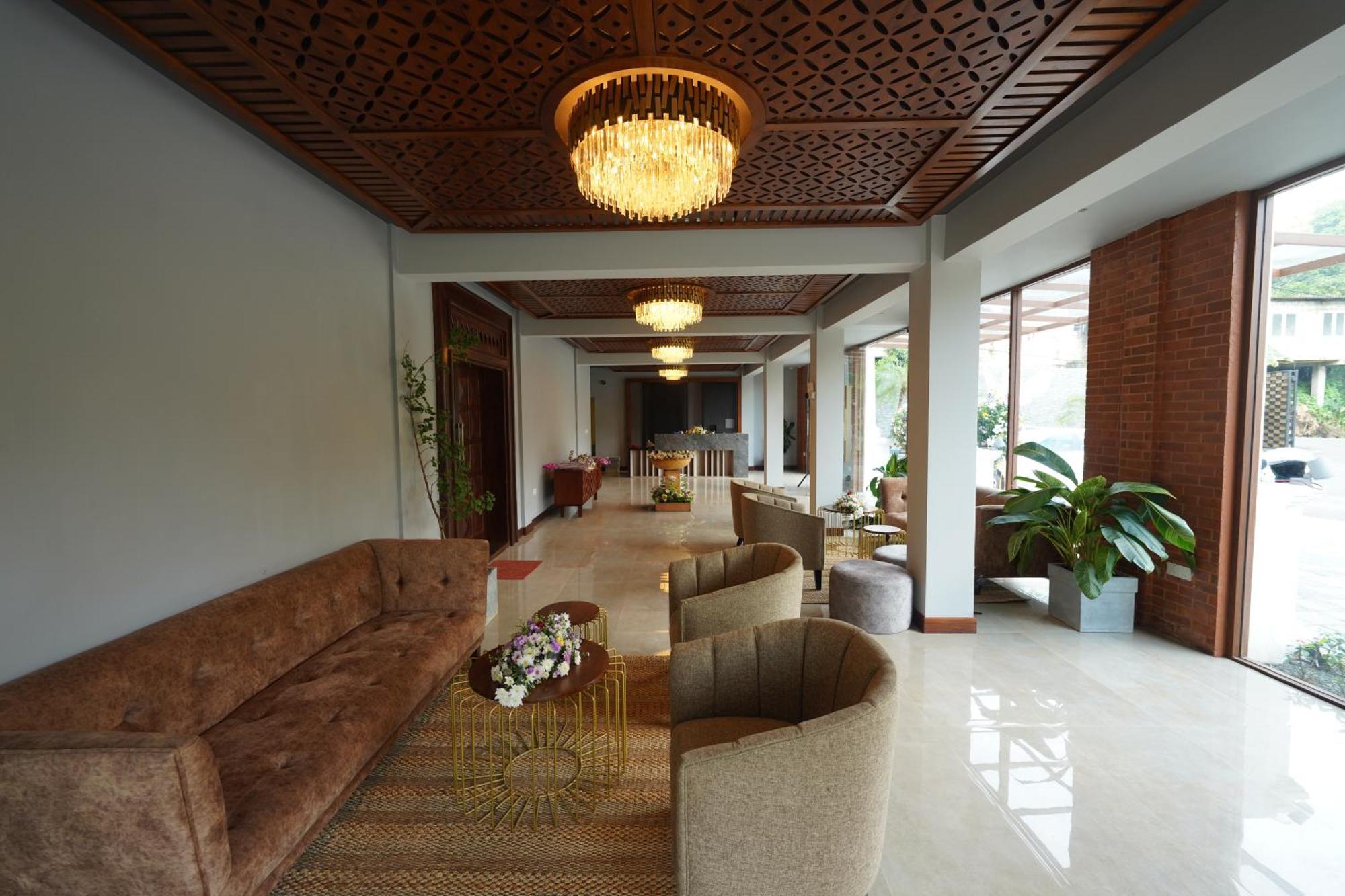 Hotel Grand Amanee Ratnapura Ngoại thất bức ảnh